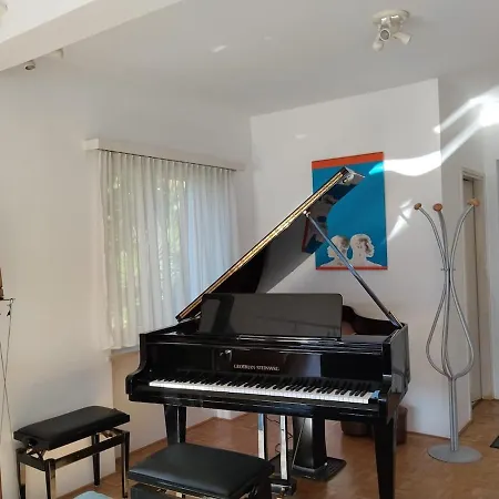 Pace, Fuer Geniesser Und Musiker * Orselina